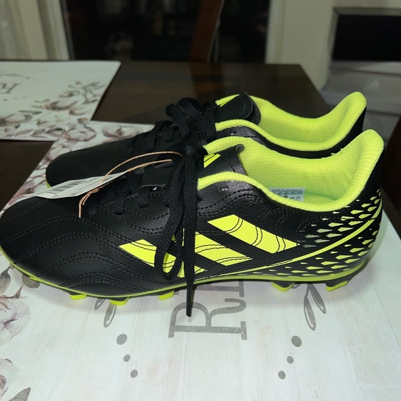 Adidas kids copa sense.4 fxg j size 6 new without box - Picture 5 of 7